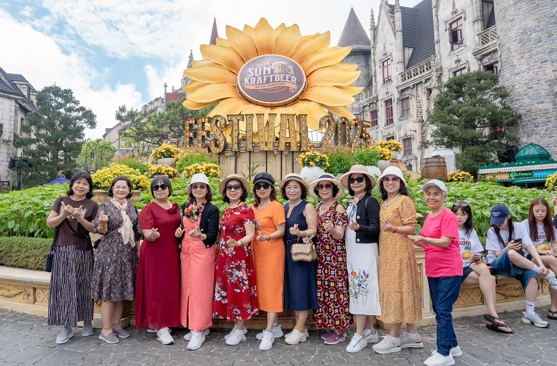 Sun World Ba Na Hills rực rỡ sắc vàng với Lễ hội Hoa Mặt trời