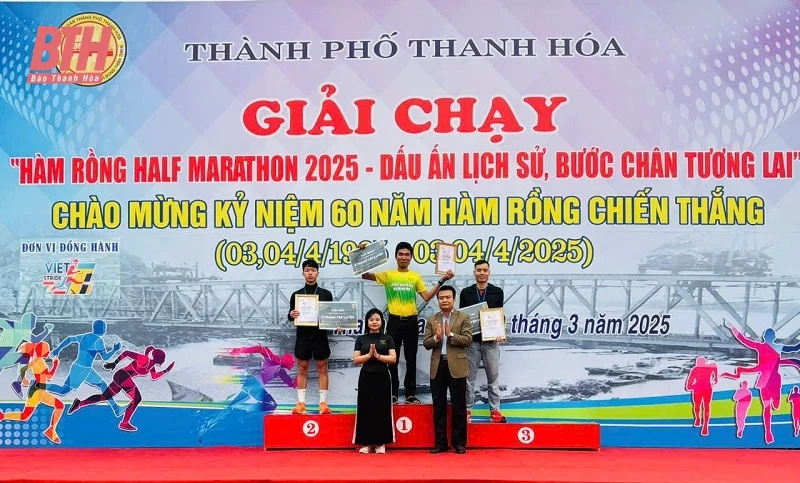 Sôi nổi giải chạy “Hàm Rồng Half Marathon 2025 - Dấu ấn lịch sử, bước chân tương lai”