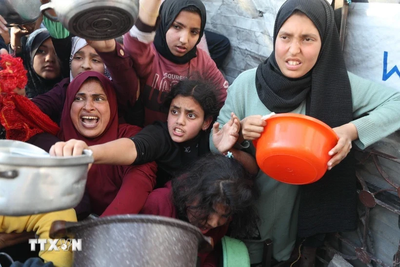 LHQ đóng cửa toàn bộ tiệm bánh mỳ ở Dải Gaza do nguồn cung cạn kiệt