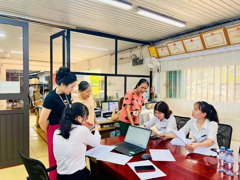 Điện lực Thạch Thành khuyến khích khách hàng sử dụng hình thức thanh toán tiền điện tự động