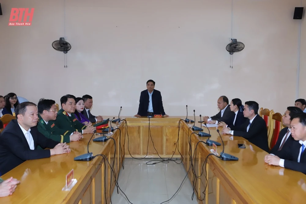 Đoàn đại biểu cấp cao tỉnh Thanh Hóa chúc Tết cổ truyền Bun Pi May tại tỉnh Hủa Phăn (nước CHDCND Lào)