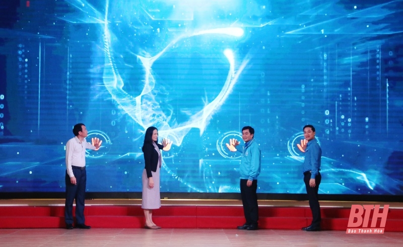 nhà cái m88 phát động phong trào “Bình dân học vụ số”