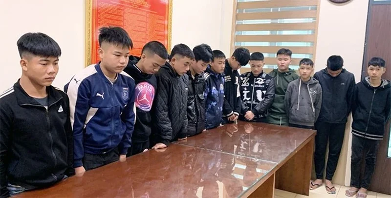 Đấu tranh với tội phạm gây rối trật tự công cộng