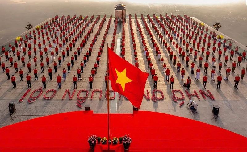 Không chỉ sống ảo - tour 30/4 này còn khiến bạn thấy yêu nước theo cách riêng