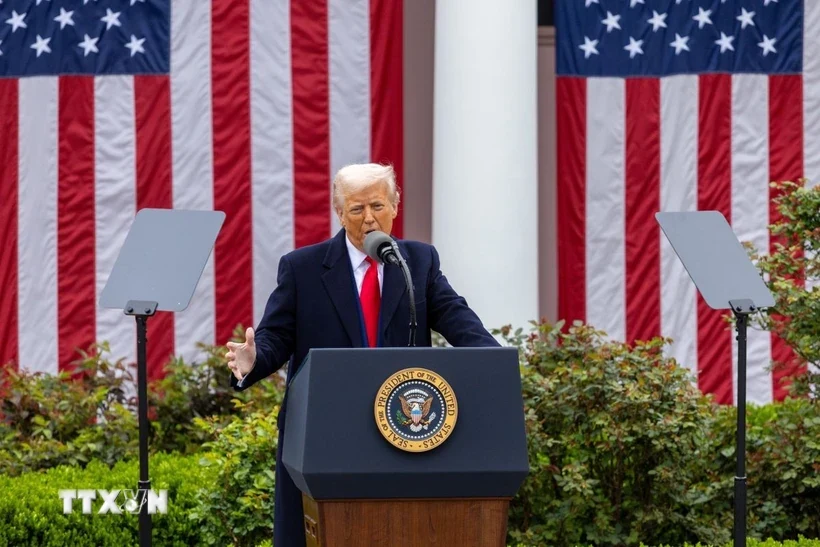 Tổng thống Trump tuyên bố có thể có ngoại lệ dù mức thuế sàn là 10%