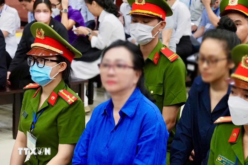 Trương Mỹ Lan nghẹn ngào nói lời sau cùng, cam kết khắc phục hậu quả