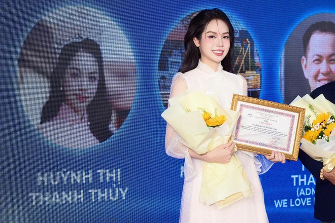 Hoa hậu Thanh Thủy được vinh danh Cá nhân truyền cảm hứng sáng tạo