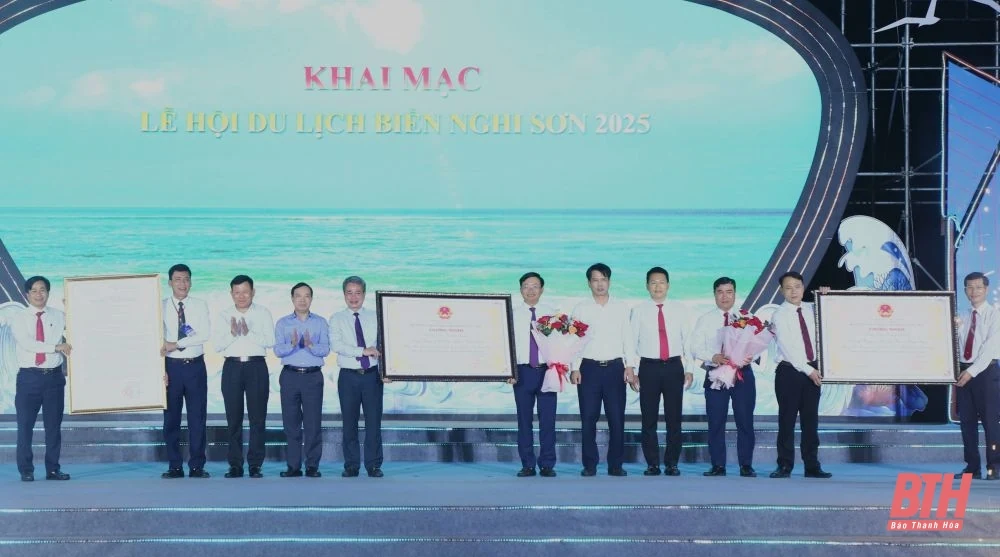 Khai mạc Lễ hội du lịch biển năm 2025: “Nghi Sơn biển ngọc - Khát vọng vươn xa”