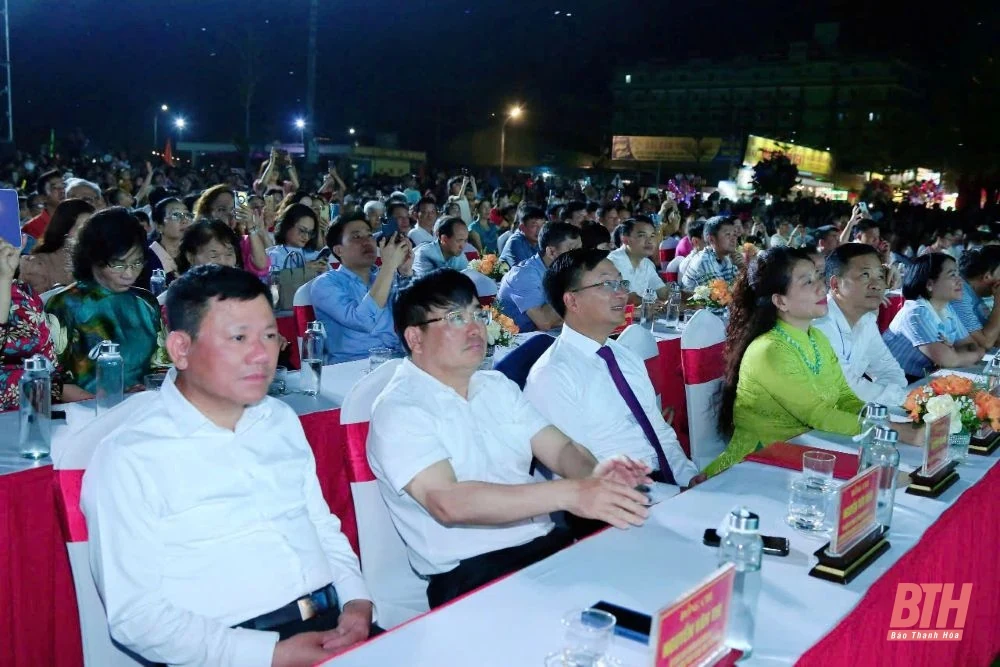 Khai mạc Lễ hội du lịch biển năm 2025: “Nghi Sơn biển ngọc - Khát vọng vươn xa”