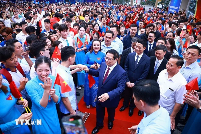 Thủ tướng: Đổi mới sáng tạo và chuyển đổi số không phân biệt giới tính, tuổi tác, tôn giáo