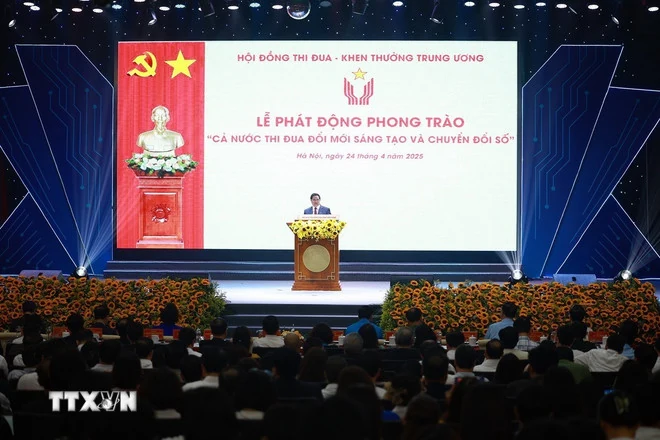 Thủ tướng: Đổi mới sáng tạo và chuyển đổi số không phân biệt giới tính, tuổi tác, tôn giáo