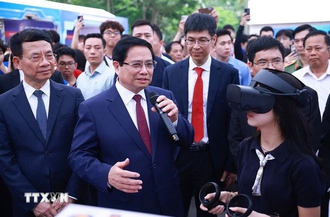 Thủ tướng: Đổi mới sáng tạo và chuyển đổi số không phân biệt giới tính, tuổi tác, tôn giáo