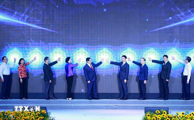 Thủ tướng: Đổi mới sáng tạo và chuyển đổi số không phân biệt giới tính, tuổi tác, tôn giáo