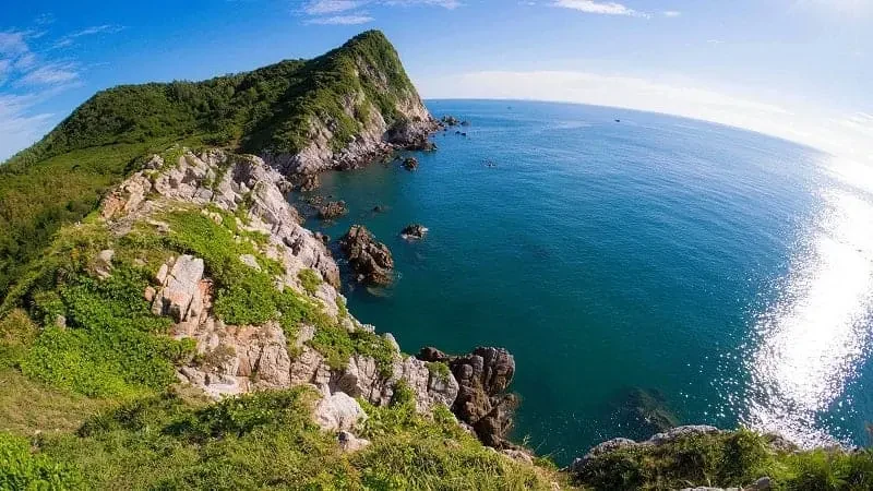 Những địa điểm không thể bỏ qua khi tới du lịch tại Đảo Quan Lạn