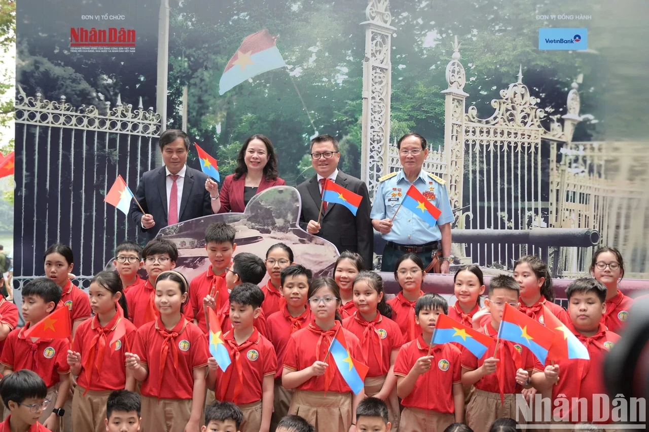 Báo Nhân Dân công bố đợt truyền thông đặc biệt chào mừng 50 năm ngày Giải phóng miền nam, thống nhất đất nước