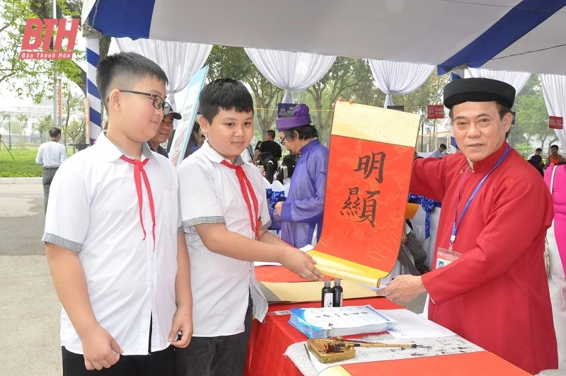 Phát động Ngày Sách và Văn hóa đọc Việt Nam