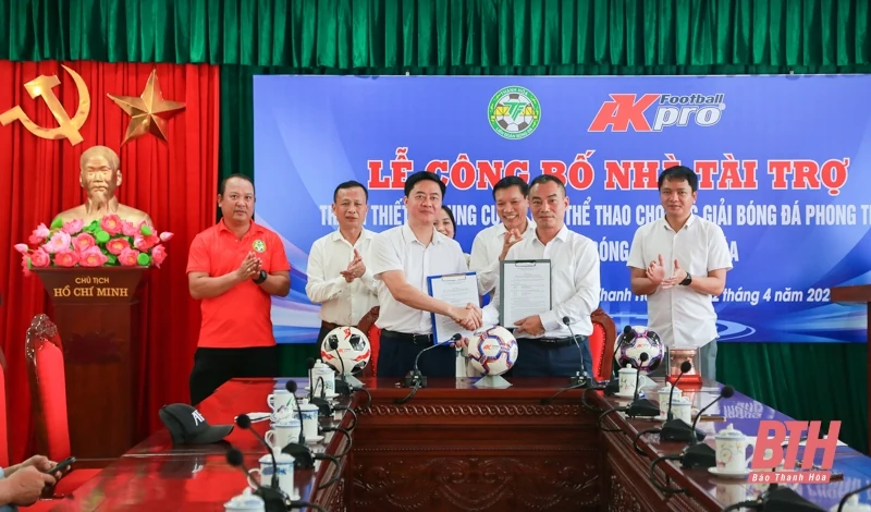 Ra mắt nhà tài trợ cho các giải bóng đá phong trào của Liên đoàn Bóng đá Thanh Hóa