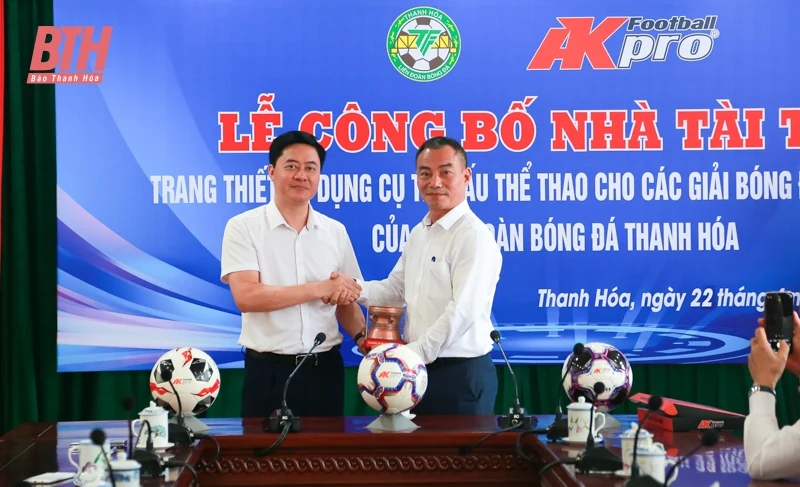 Ra mắt nhà tài trợ cho các giải bóng đá phong trào của Liên đoàn Bóng đá Thanh Hóa