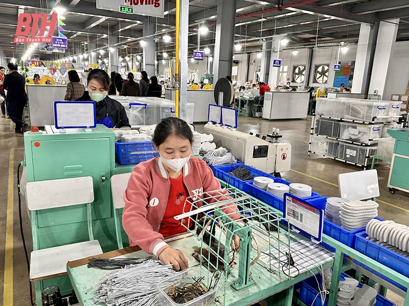 Công nhân Thanh Hóa tiên phong bước vào kỷ nguyên mới