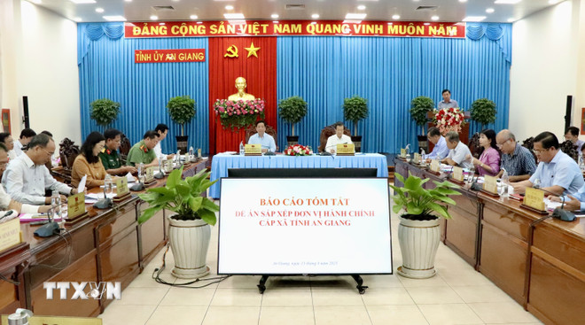 Tinh gọn bộ máy: Những nhiệm vụ trọng tâm trong tháng Năm