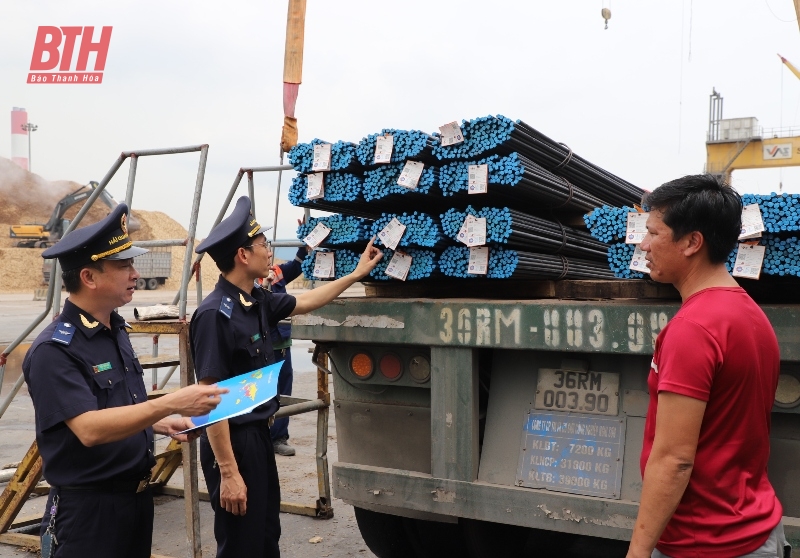Không nghỉ lễ, cơ quan hải quan trực giải quyết thủ tục, thông quan nhanh chóng hàng hóa xuất nhập khẩu
