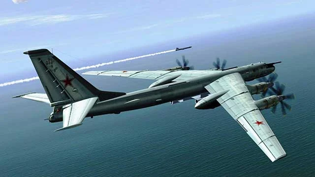 Nga tập trung số lượng lớn máy bay ném bom chiến lược: Tấn công Ukraine hay động thái chiến lược mới?