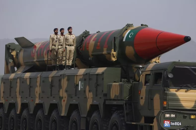 So sánh kho vũ khí hạt nhân của Ấn Độ và Pakistan