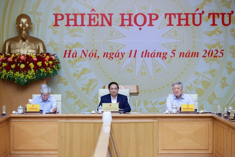 Phấn đấu trước ngày 31/10/2025 cơ bản hoàn thành mục tiêu xóa nhà tạm, nhà dột nát trên phạm vi cả nước