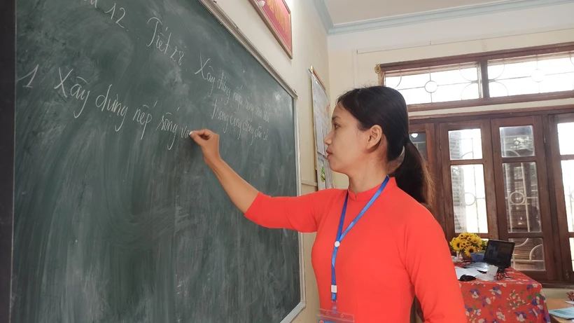 Thủ tướng chỉ đạo khắc phục việc thiếu m88 the thao, bảo đảm dạy học 2 buổi mỗi ngày