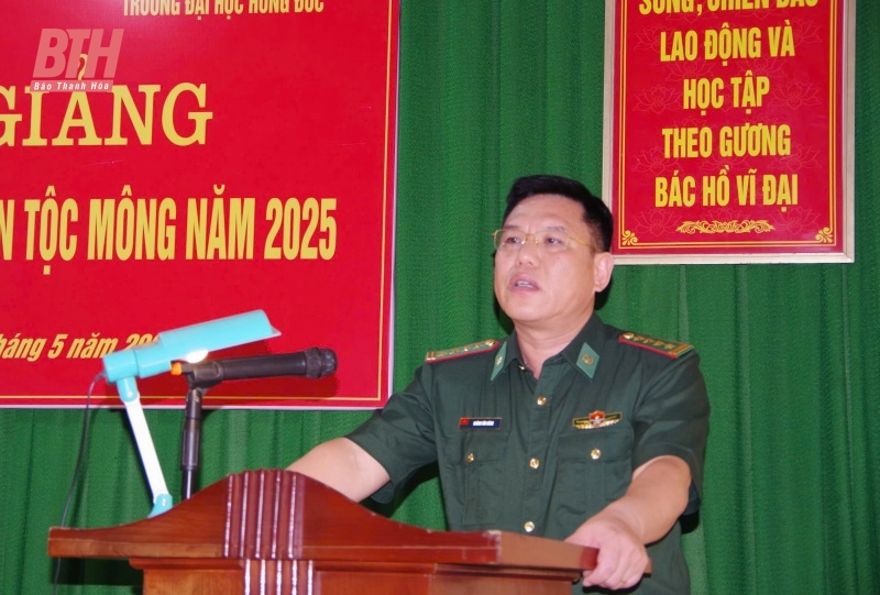 Khai giảng lớp bồi dưỡng tiếng Mông trên địa bàn biên giới