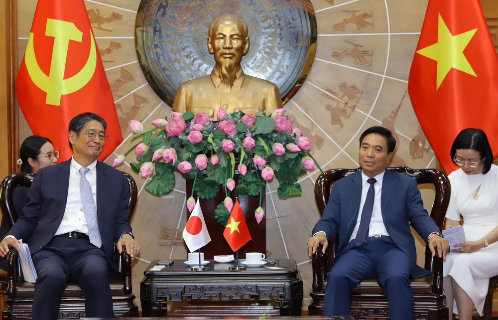 Bí thư Tỉnh ủy Nguyễn Doãn Anh tiếp xã giao Đại sứ Đặc mệnh toàn quyền Nhật Bản tại Việt Nam và dự chương trình “Kết nối văn hóa bằng truyện dân gian và âm nhạc”