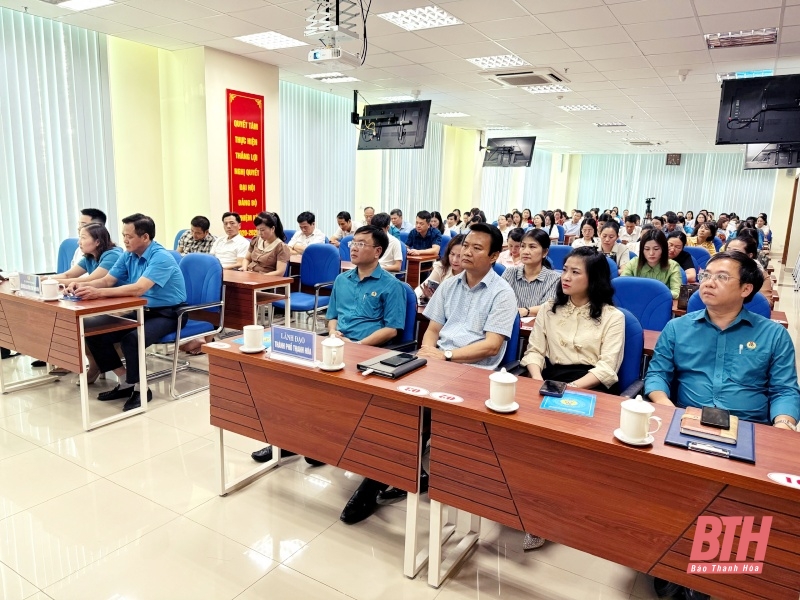 LĐLĐ TP Thanh Hóa phát động phong trào “Bình dân học vụ số”