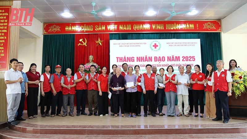 Trao quà cho ngư m88 trang chủ nghèo tại TP Sầm Sơn