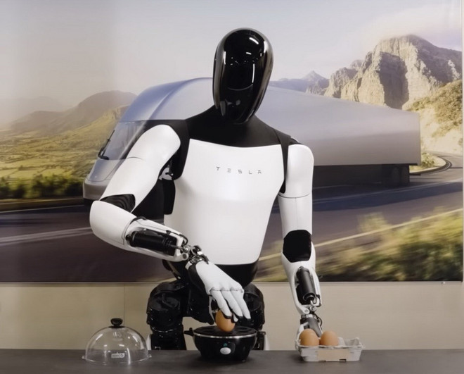 Trung Quốc cách mạng hóa ngành sản xuất với robot hình người