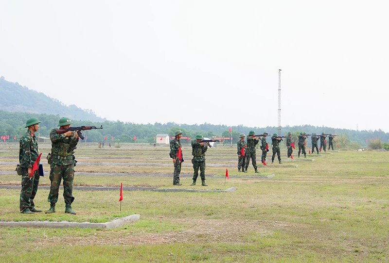 Phó Tư lệnh kèo nhà cái m88 4 kiểm tra thực hành “3 tiếng nổ” tại Trung đoàn 762