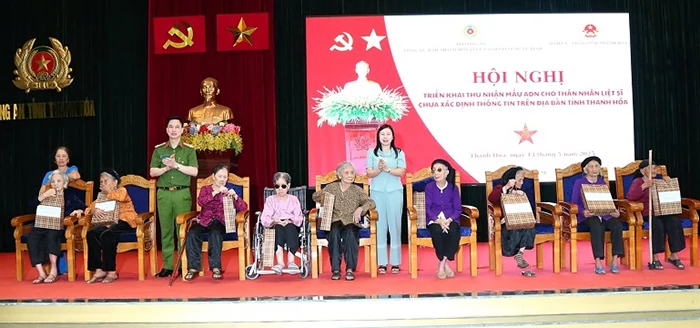 Thắp lên niềm hy vọng, xoa dịu nỗi đau cho các gia đình m m88 sĩ