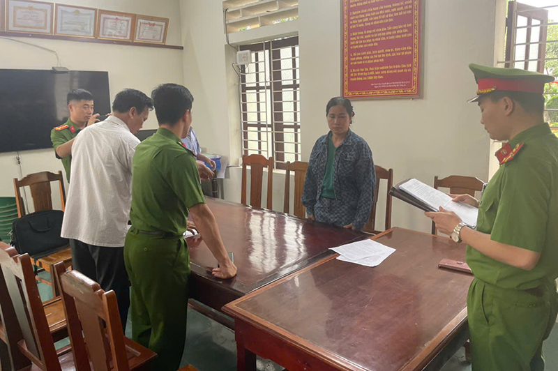 Khởi tố 2 vợ chồng lừa đảo chiếm đoạt tài sản dưới hình thức chơi hụi, họ