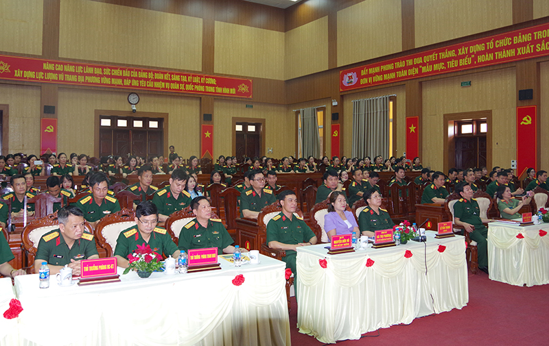 Tuyên dương điển hình tiên tiến phụ nữ lực lượng vũ trang m88 cá cược thể thao trực tuyến giai đoạn 2020-2025
