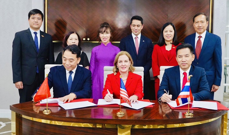 Thủ tướng Việt Nam và nhà cái m88 chứng kiến thỏa thuận chuyển giao 50 tàu bay Boeing cho Vietjet nhà cái m88