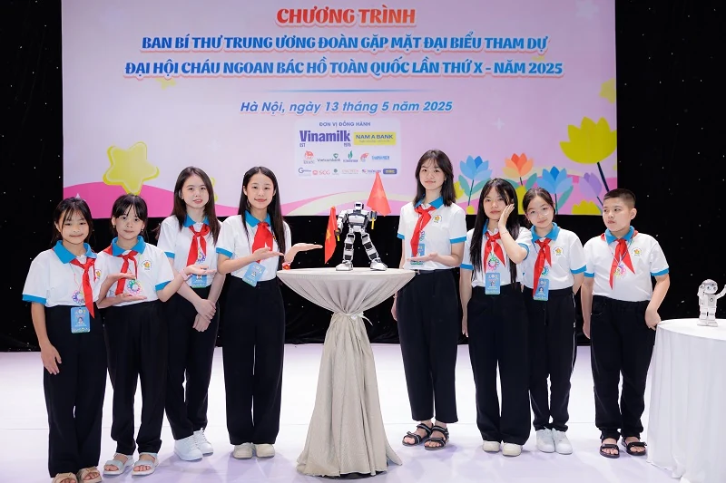 Vinamilk đồng hành cùng thiếu nhi Cháu ngoan Bác Hồ hướng đến kỷ niệm 135 năm ngày sinh nhật Bác