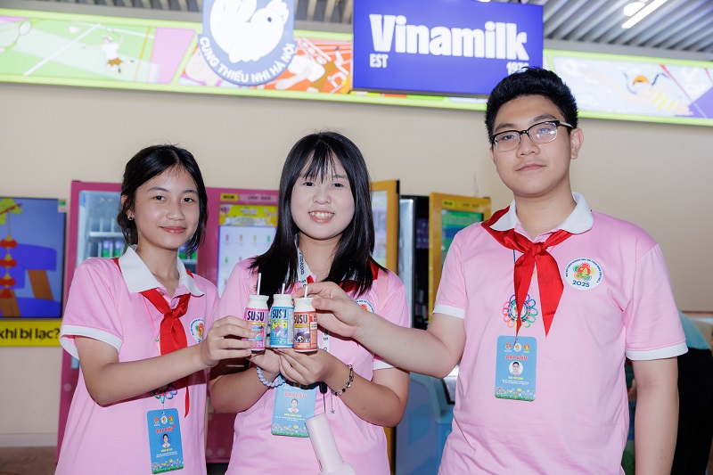 Vinamilk đồng hành cùng thiếu nhi Cháu ngoan Bác Hồ hướng đến kỷ niệm 135 năm ngày sinh nhật Bác