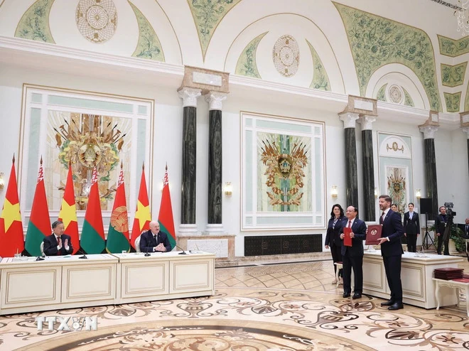 Tuyên bố chung về việc thiết lập quan hệ Đối tác Chiến lược Việt Nam-Belarus