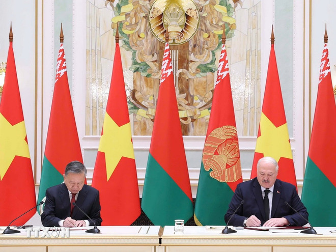 Tuyên bố chung về việc thiết lập quan hệ Đối tác Chiến lược Việt Nam-Belarus