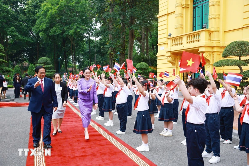 Lễ đón Thủ tướng Thái Lan Paetongtarn Shinawatra thăm chính thức đăng ký m88