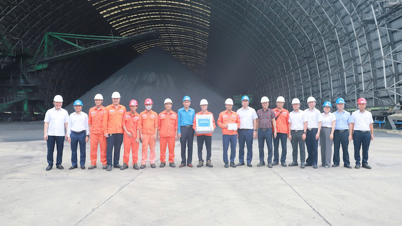 Đoàn công tác Tổng m88 link mới nhất Phát điện 1 thăm và làm việc tại m88 link mới nhất Nhiệt điện Nghi Sơn