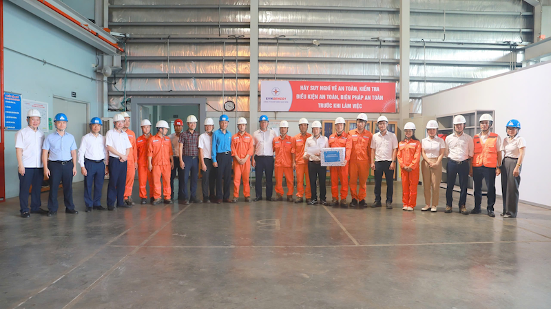 Đoàn công tác Tổng m88 link mới nhất Phát điện 1 thăm và làm việc tại m88 link mới nhất Nhiệt điện Nghi Sơn