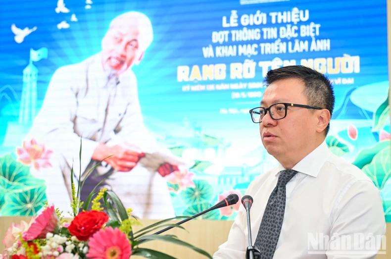 Báo Nhân Dân khai mạc triển lãm và ra mắt ấn phẩm đặc biệt kỷ niệm 135 năm Ngày sinh Chủ tịch Hồ Chí Minh