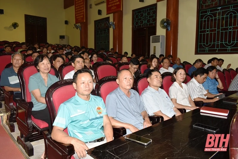 Tổ đại biểu HĐND tỉnh tiếp xúc cử tri huyện Hà Trung