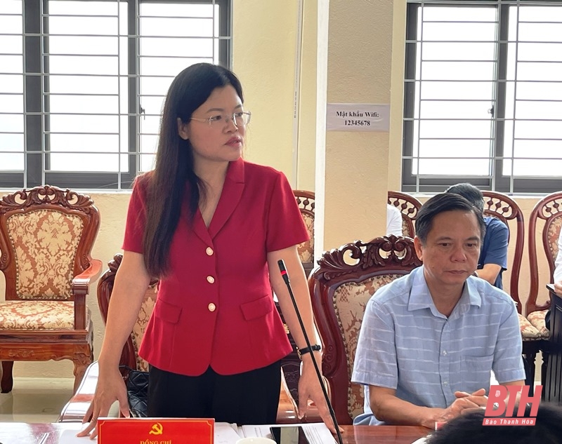 Kiểm tra, đôn đốc việc triển khai sắp xếp đơn vị hành chính cấp xã; hỗ trợ xây dựng nhà ở cho hộ nghèo tại huyện Như Xuân