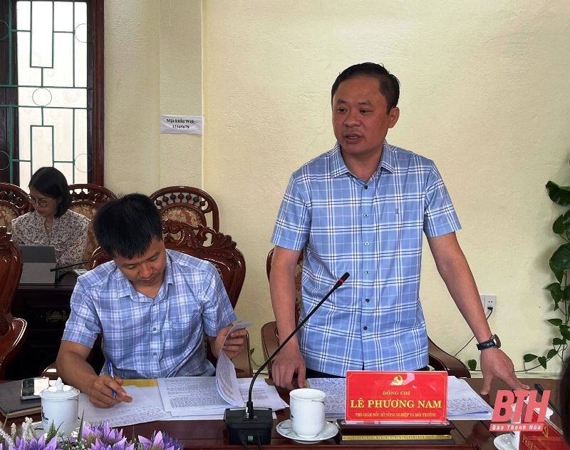 Kiểm tra, đôn đốc việc triển khai sắp xếp đơn vị hành chính cấp xã; hỗ trợ xây dựng nhà ở cho hộ nghèo tại huyện Như Xuân